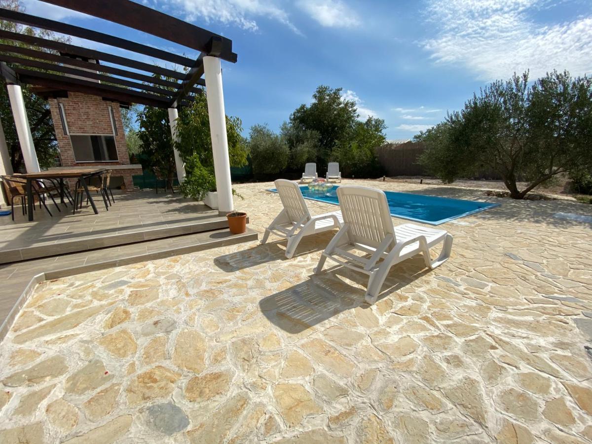 Villa Bubica- Cozy Holiday Home In Rural Area With Pool Stankovci  Exteriér fotografie